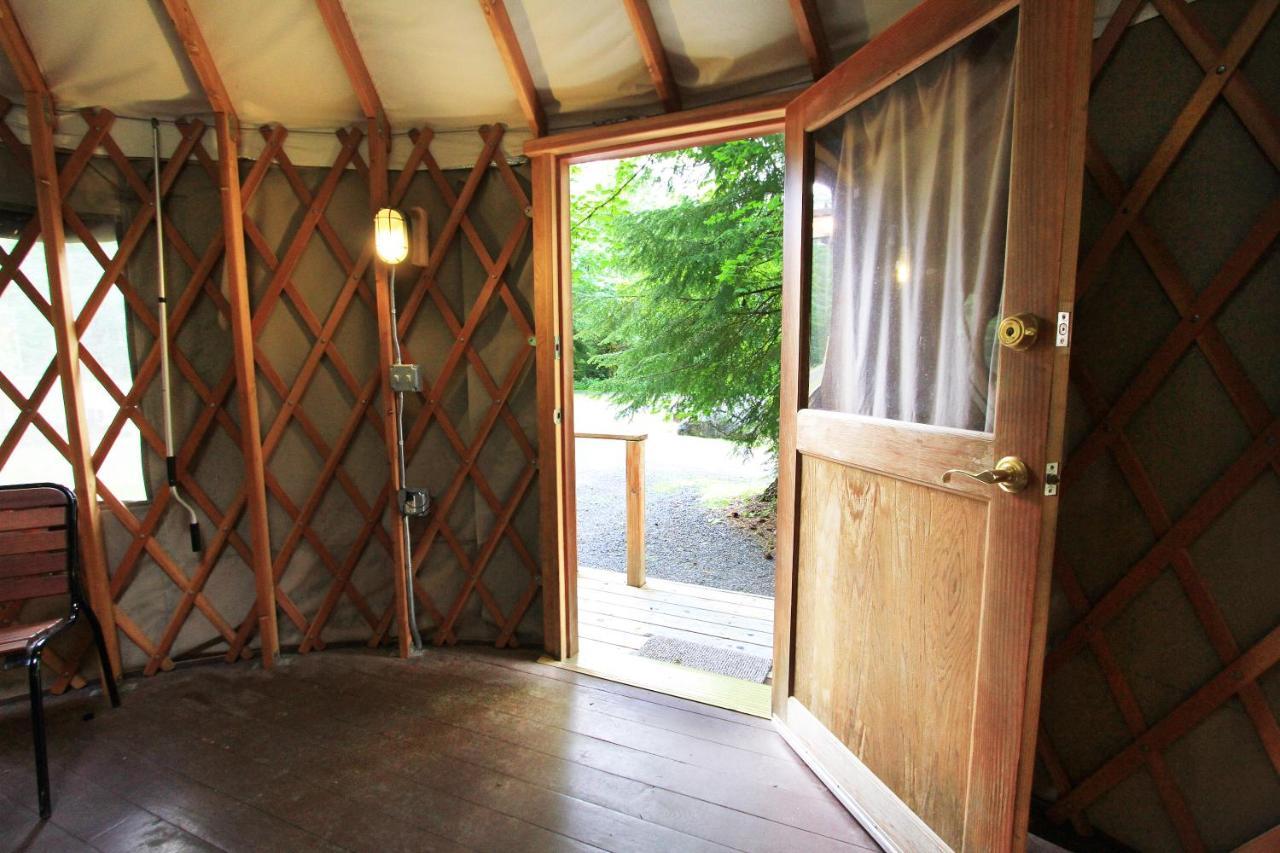 Mount Hood Village Yurt 1 מראה חיצוני תמונה