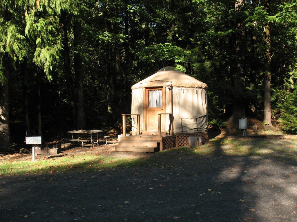 Mount Hood Village Yurt 1 מראה חיצוני תמונה